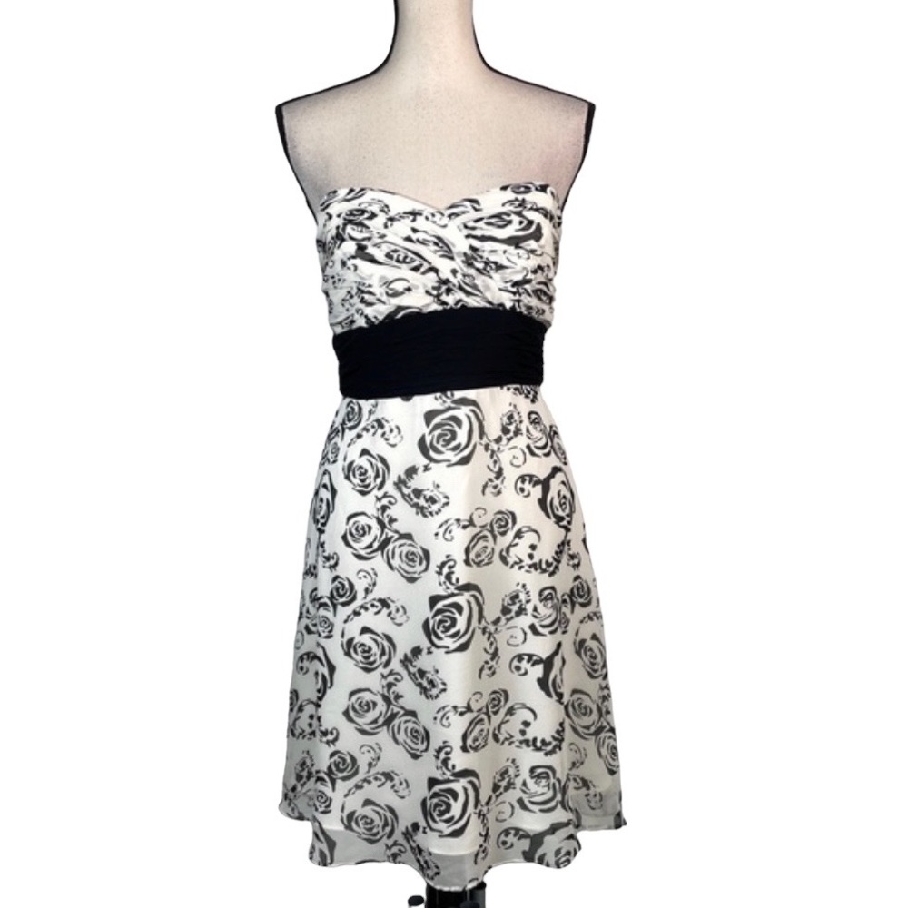White House Black Market Ivory Black Floral Sweetheart Neck Empire Waist Dress 4